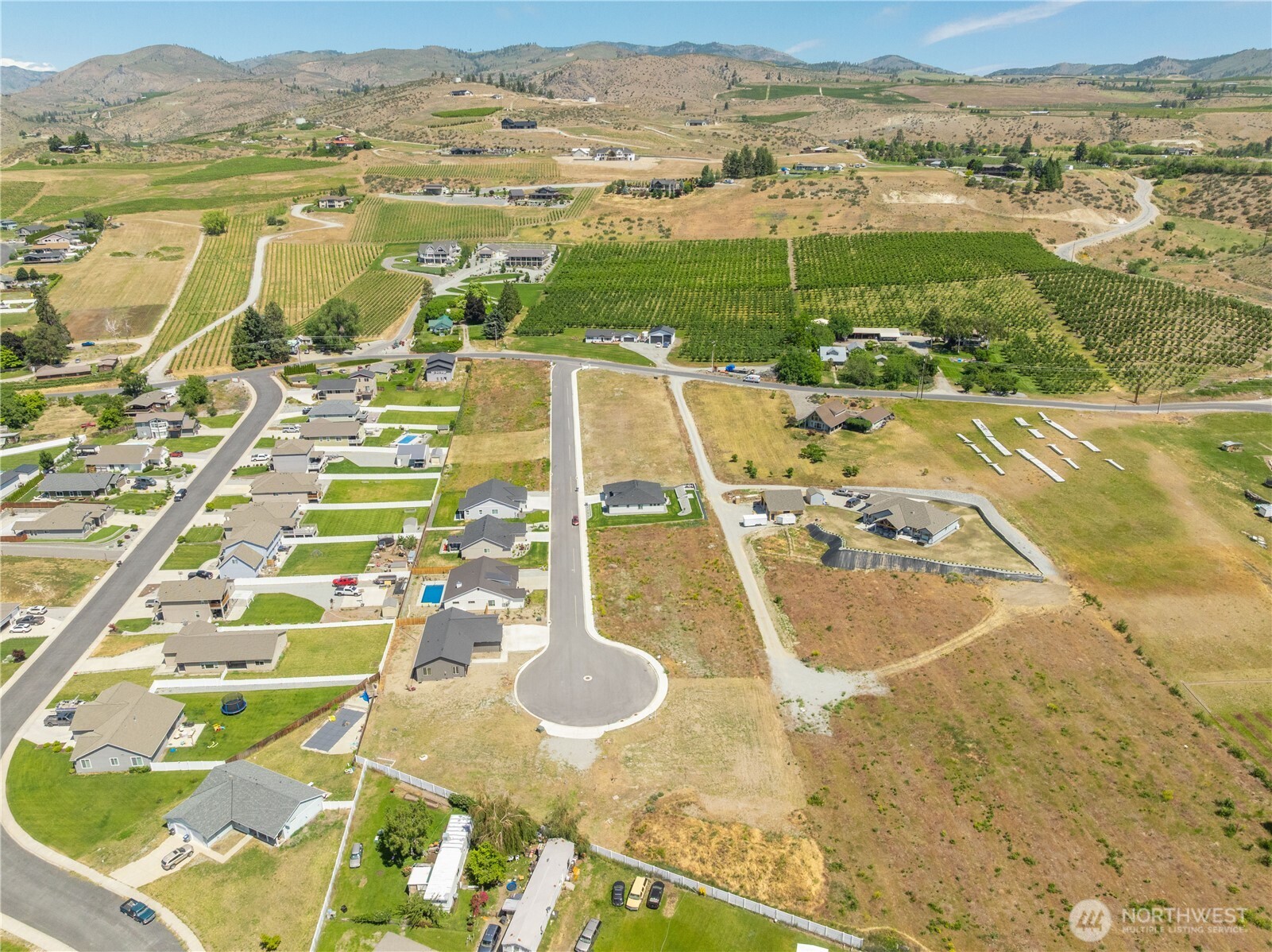 58 Sailing Hawk Lane Manson, WA 98831 - Photo 24 of 36 a view of a city