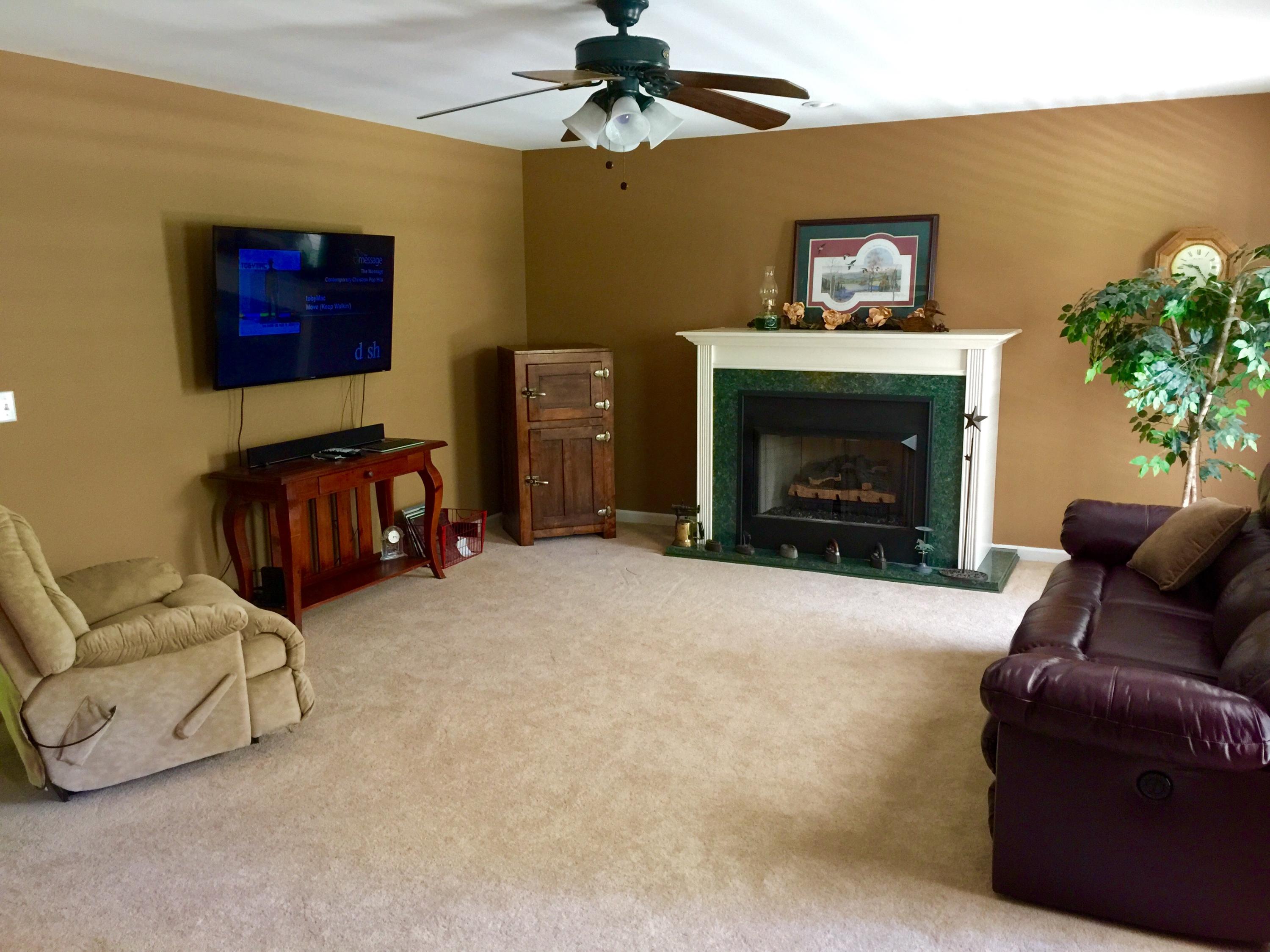 239 Gray Road Ringgold, GA 30736 - Photo 8 of 37 Gray Road Living Room 6