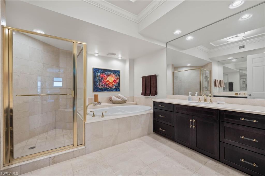 285 Grande Way, Unit 404 Naples, FL 34110 - Photo 18 of 38