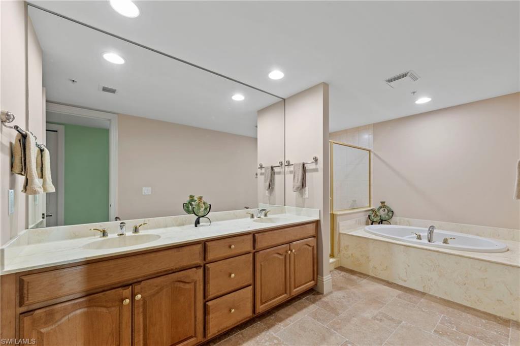 285 Grande Way, Unit 404 Naples, FL 34110 - Photo 21 of 38