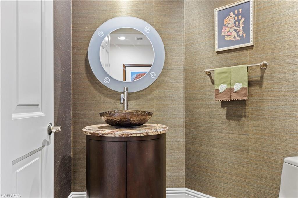 285 Grande Way, Unit 404 Naples, FL 34110 - Photo 24 of 38