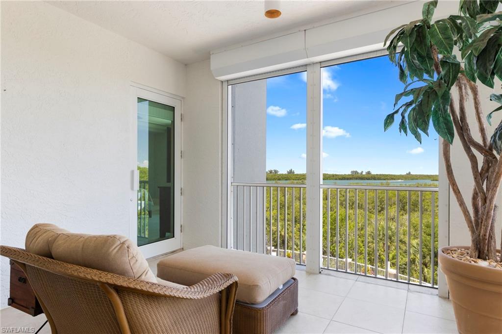 285 Grande Way, Unit 404 Naples, FL 34110 - Photo 28 of 38