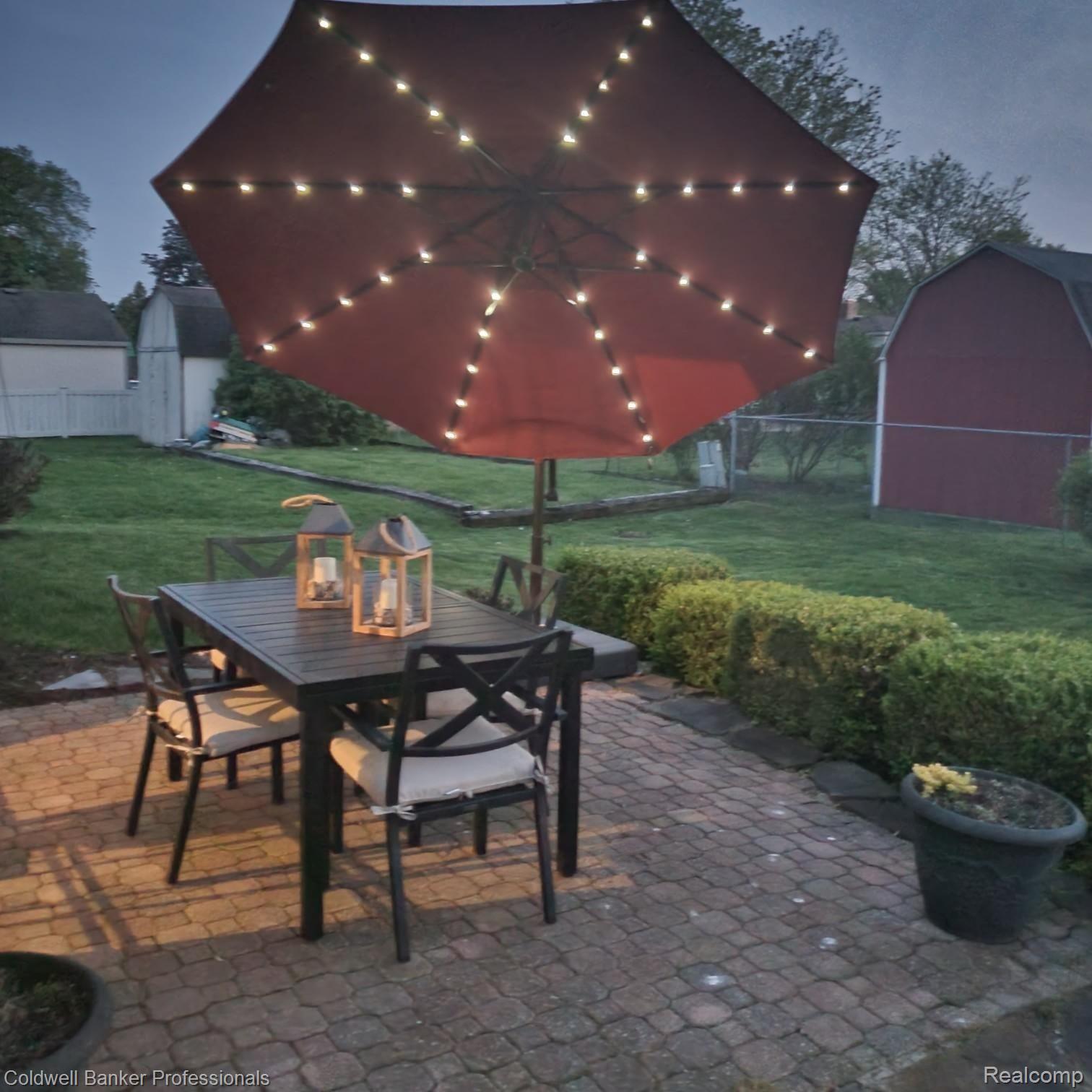 475 North Willard Road Canton, MI 48187 - Photo 35 of 41 Back Yard Living at Night