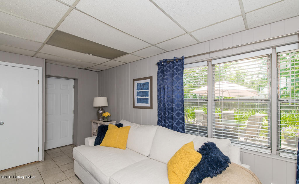 2610 Alanmede Road Louisville, KY 40205 - Photo 12 of 32 DSC_8931