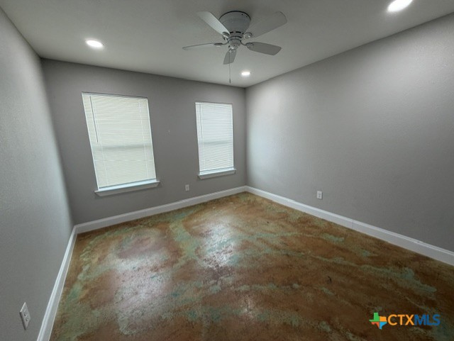 661 West Austin Street, Unit Q Luling, TX 78648 - Photo 6 of 11