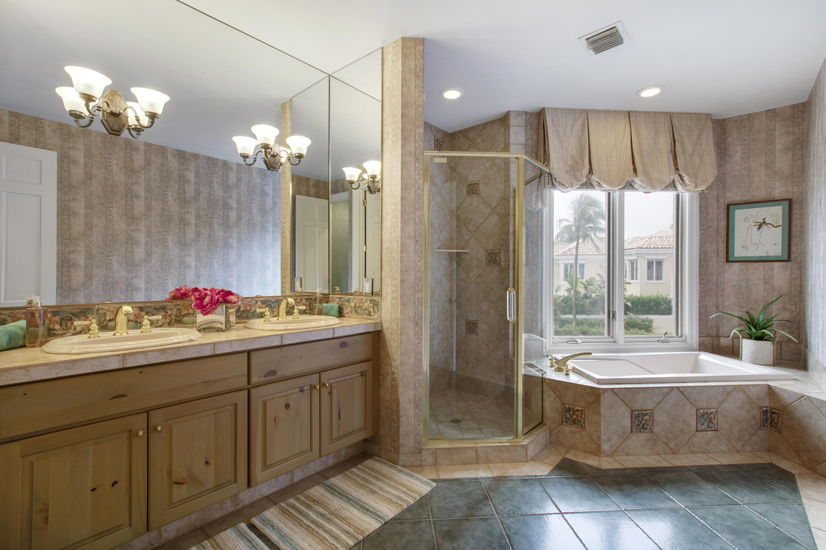 3349 Bridgegate Drive Jupiter, FL 33477 - Photo 29 of 47 Full Bathroom
