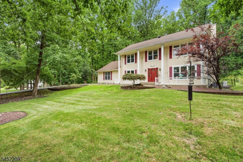 9 Stirrup Way Princeton, NJ 08540 - Photo 2 of 40 Gallery Image 2