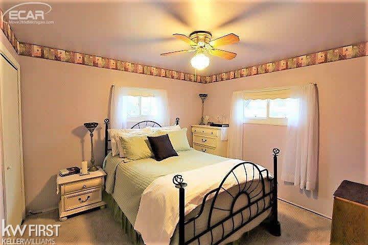 6077 Hopkins Road Flint, MI 48506 - Photo 8 of 11 21279874-7.JPG