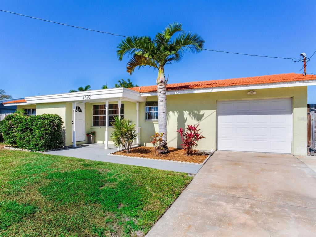 4692 Dover St Northeast  