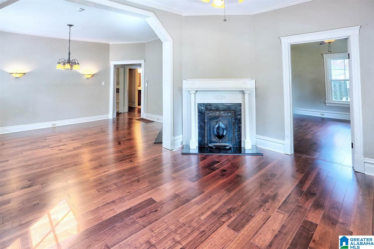605 10th Street North Clanton, AL 35045 - Photo 7 of 29
