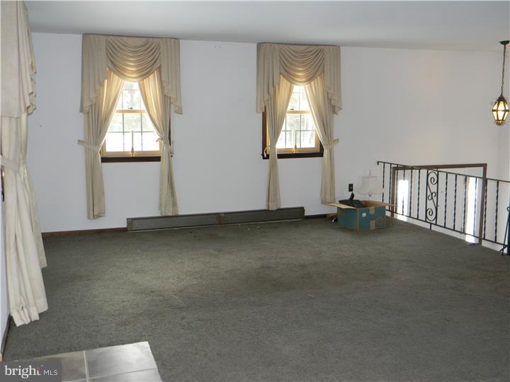 655 Hopewell Road Downingtown, PA 19335 - Photo 12 of 18 Living Room