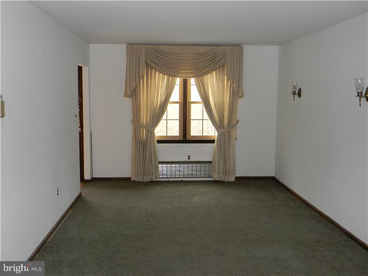 655 Hopewell Road Downingtown, PA 19335 - Photo 13 of 18 Dining Room