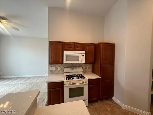 $1,550 | 1089 Elation Lane, Unit 1, Henderson, NV 89002