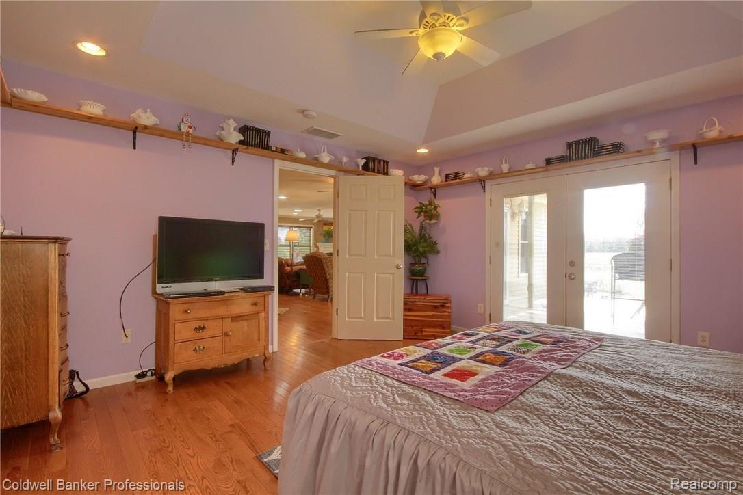 47097 Bemis Road Belleville, MI 48111 - Photo 17 of 34 17_Master_Bedroom_3rd_View.jpg