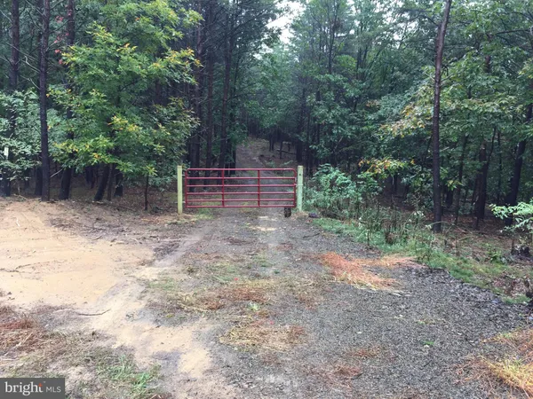 $198,000 | 253 Silver Fox Lane, Romney, WV 26757
