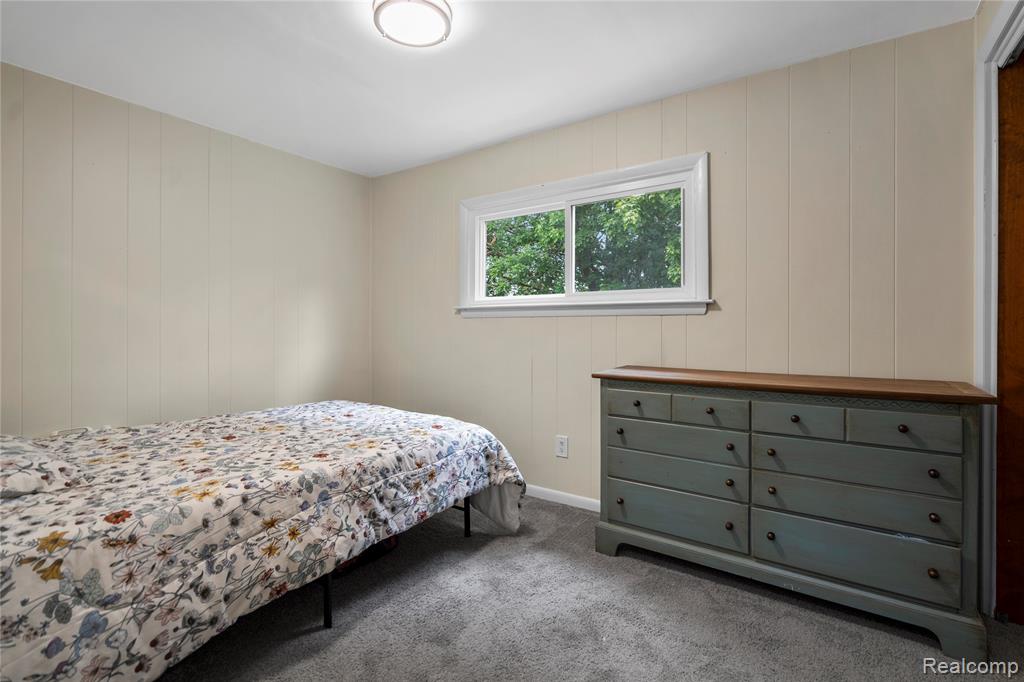48425 Romeo Plank Road Macomb, MI 48044 - Photo 17 of 31