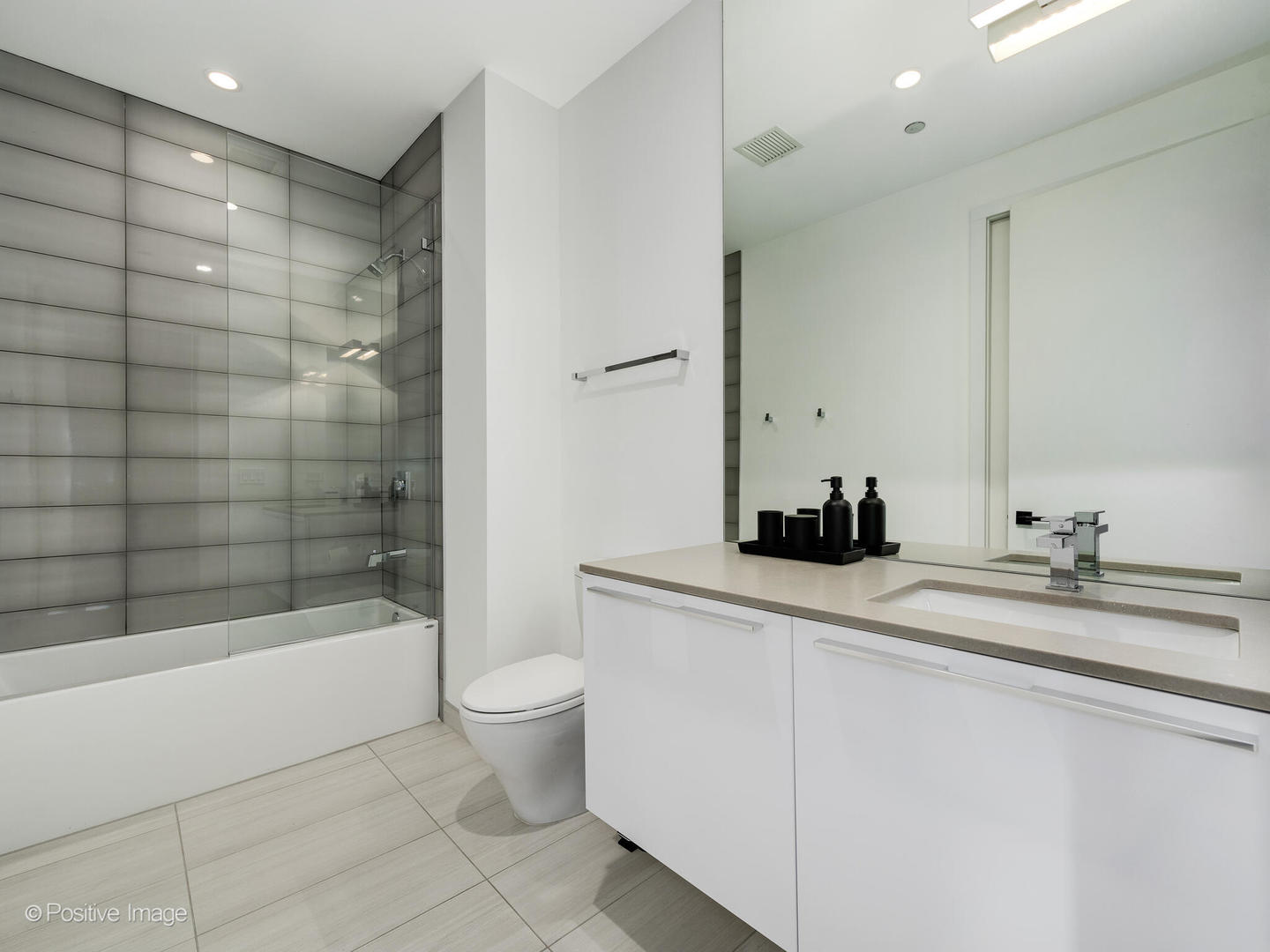 111 South Peoria Street, Unit 706 Chicago, IL 60607 - Photo 21 of 24