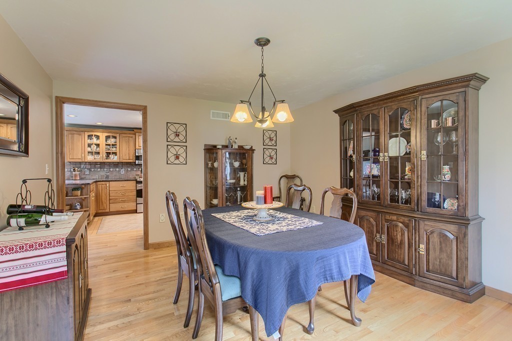 62 Chamberlain Road Westford, MA 01886 - Photo 11 of 30 Gallery Image 11