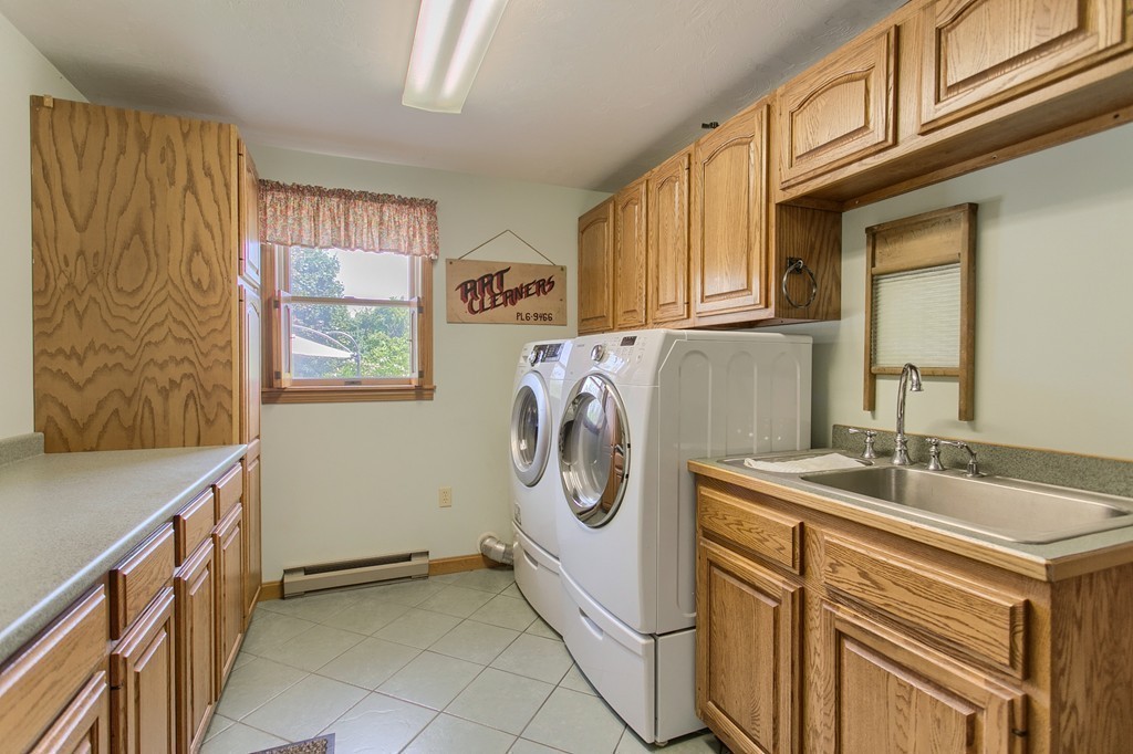 62 Chamberlain Road Westford, MA 01886 - Photo 14 of 30 Gallery Image 14