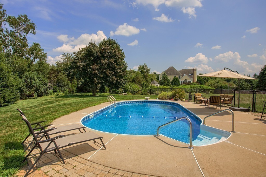 62 Chamberlain Road Westford, MA 01886 - Photo 18 of 30 Gallery Image 18
