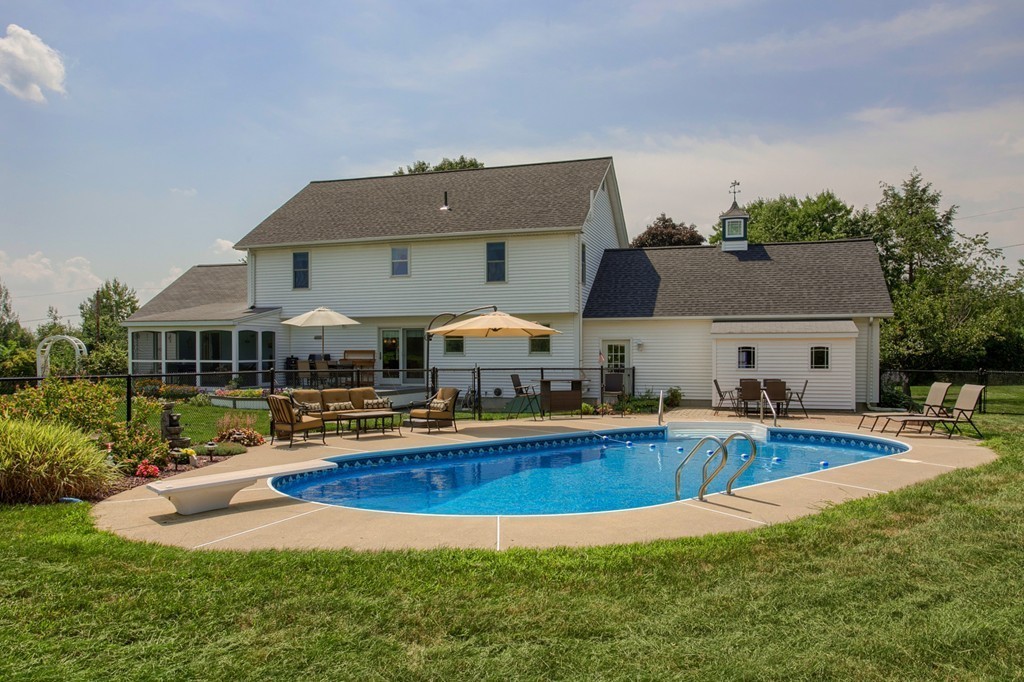 62 Chamberlain Road Westford, MA 01886 - Photo 30 of 30 Gallery Image 30
