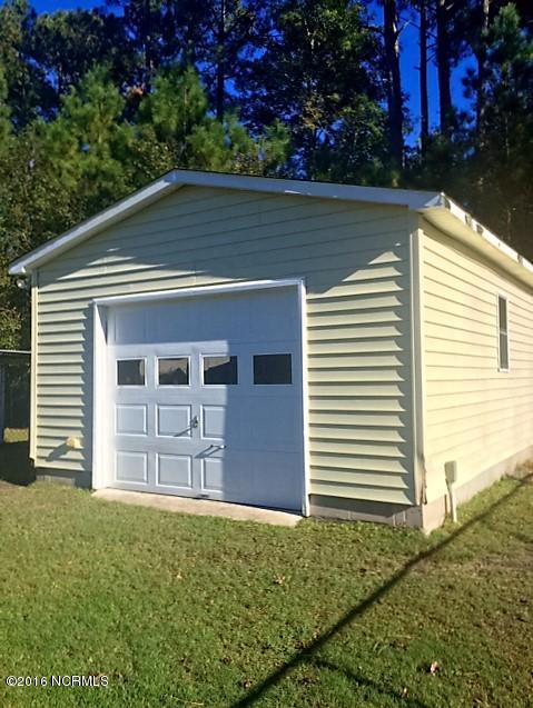 1140 Tebo Road New Bern, NC 28562 - Photo 3 of 21 Detached Garage w/Electricity