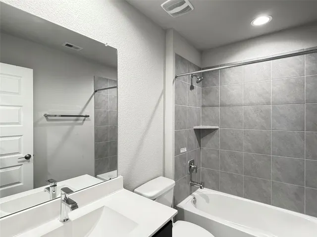 $2,400 | 29735 Cayenne Circle, Katy, TX 77494