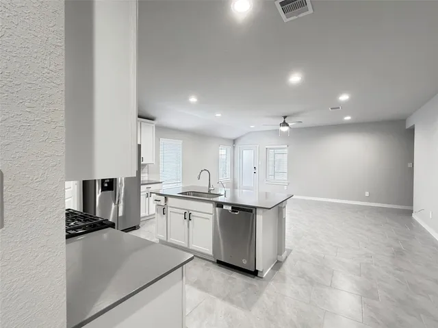 $2,400 | 29735 Cayenne Circle, Katy, TX 77494