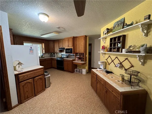 $589,000 | 35648 Mountain View Road, Hinkley, CA 92347