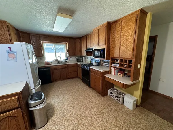 $589,000 | 35648 Mountain View Road, Hinkley, CA 92347