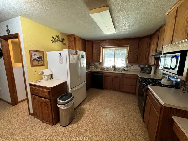 $589,000 | 35648 Mountain View Road, Hinkley, CA 92347