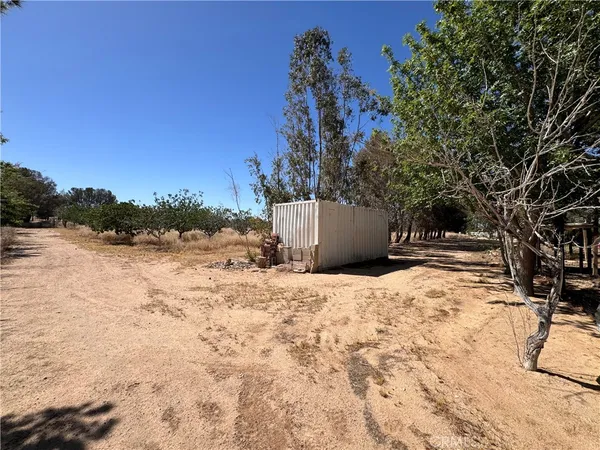 $589,000 | 35648 Mountain View Road, Hinkley, CA 92347