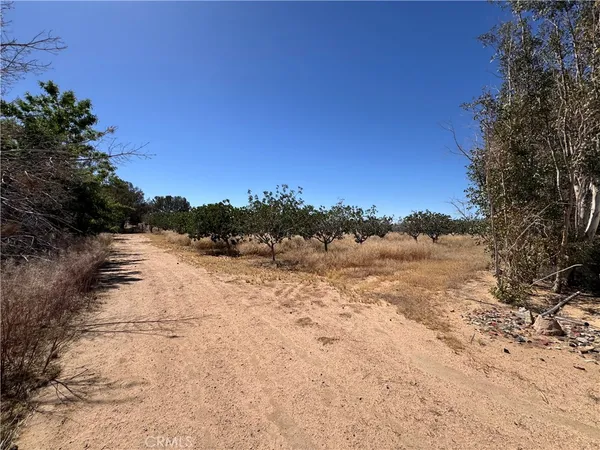 $589,000 | 35648 Mountain View Road, Hinkley, CA 92347