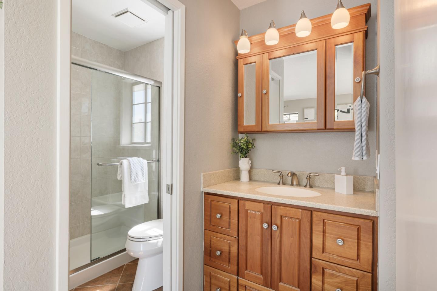 101 East Middlefield Road, Unit 5 Mountain View, CA 94043 - Photo 16 of 24 Gallery Image 16