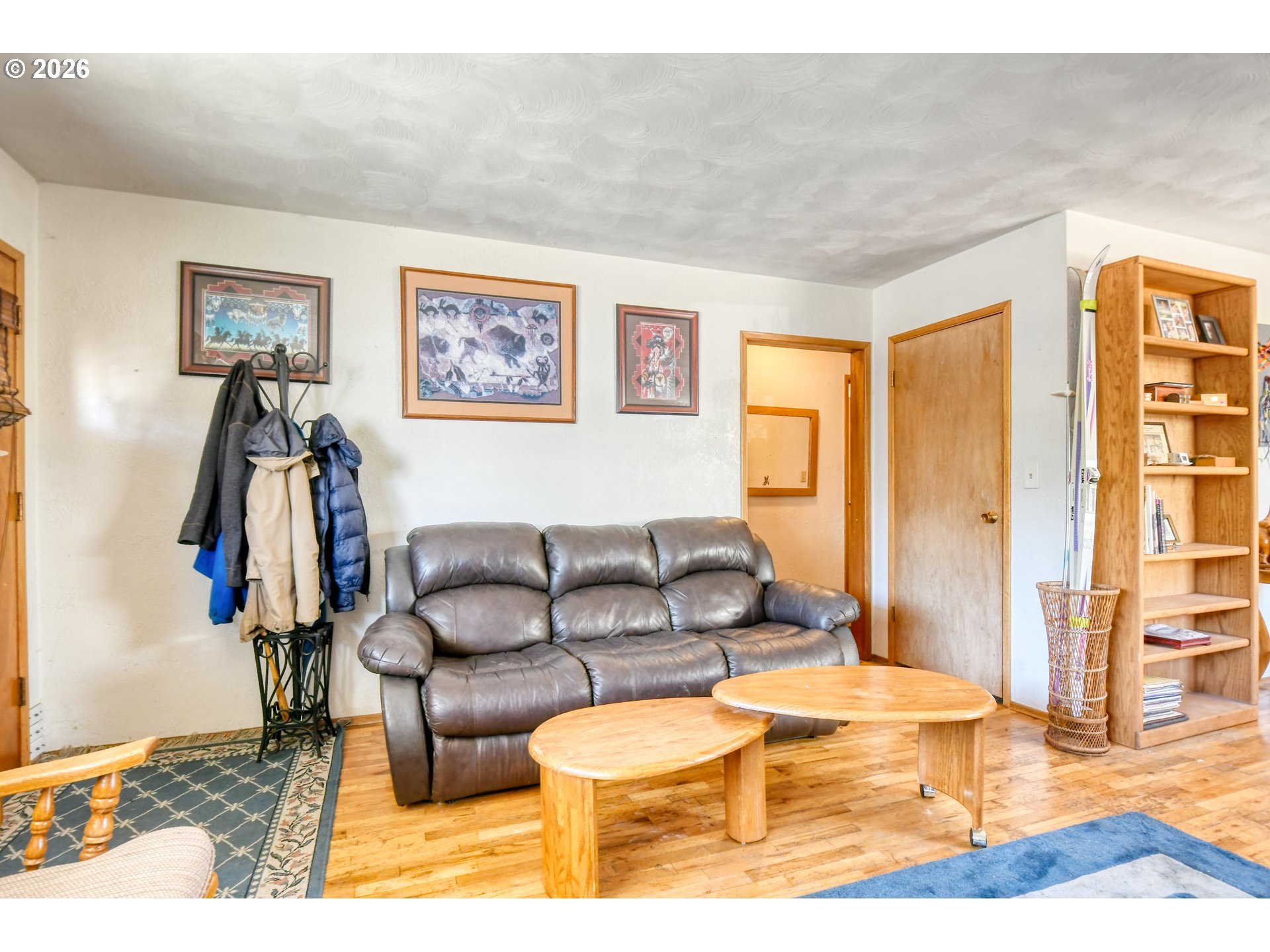 113 Southeast 7th Street Pendleton, OR 97801 - Photo 6 of 29 Living Room