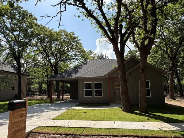 $249,900 | 123 Seagrove Lane, Quinlan, TX 75474