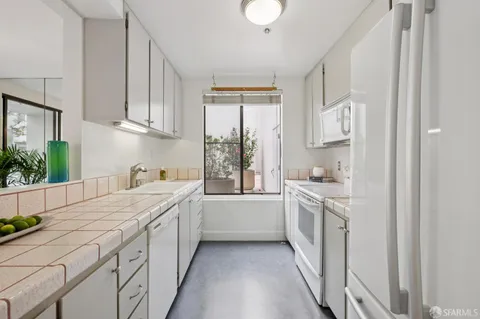 $1,078,000 | 156 Lombard Street, Unit 33, San Francisco, CA 94111