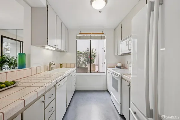 $1,078,000 | 156 Lombard Street, Unit 33, San Francisco, CA 94111