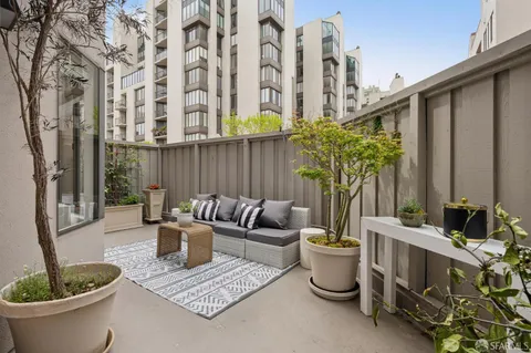 $1,078,000 | 156 Lombard Street, Unit 33, San Francisco, CA 94111
