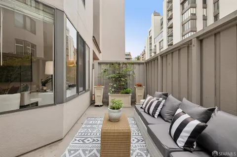 $1,078,000 | 156 Lombard Street, Unit 33, San Francisco, CA 94111