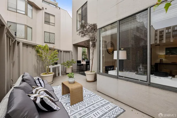 $1,078,000 | 156 Lombard Street, Unit 33, San Francisco, CA 94111