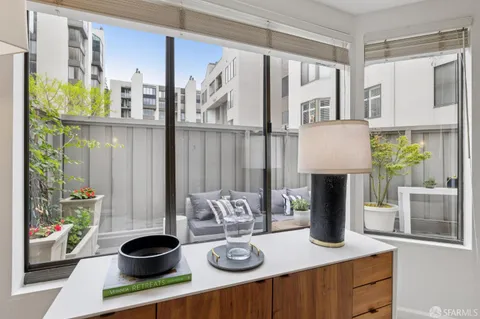 $1,078,000 | 156 Lombard Street, Unit 33, San Francisco, CA 94111