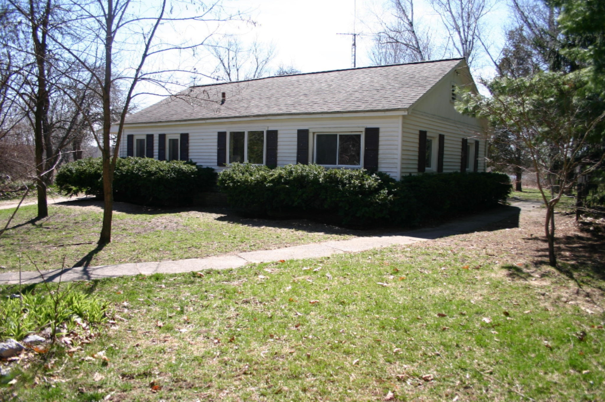 14030 Garfield Road Spring Lake, MI 49456 - Photo 1 of 32 Garfield 15008859