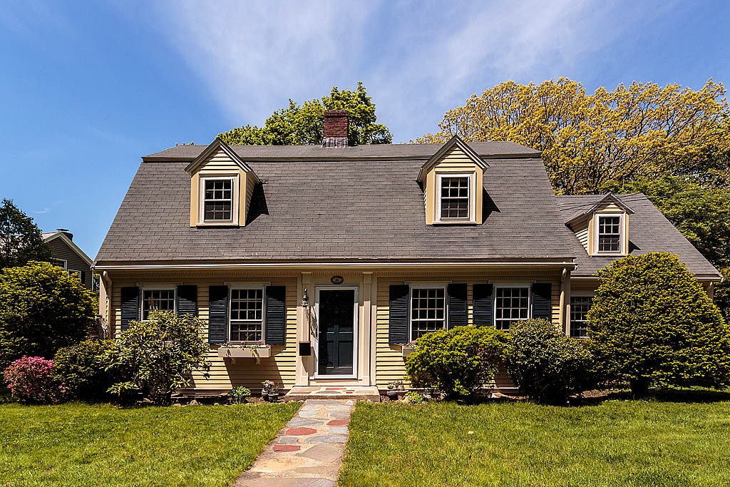 26 Winslow Road Winchester, MA 01890 - Photo 3 of 30 Gallery Image 3