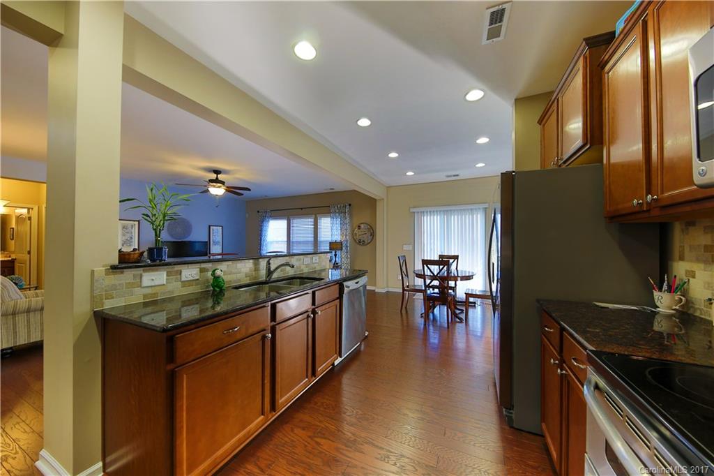 79291 Ridgehaven Road Lancaster, SC 29720 - Photo 11 of 23 a kitchen with lots of counter top space and dining table