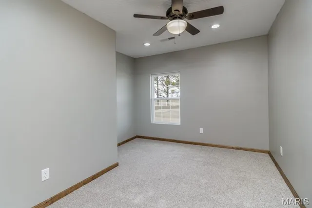 $689,900 | 24110 Evanston Road, Lebanon, MO 65536