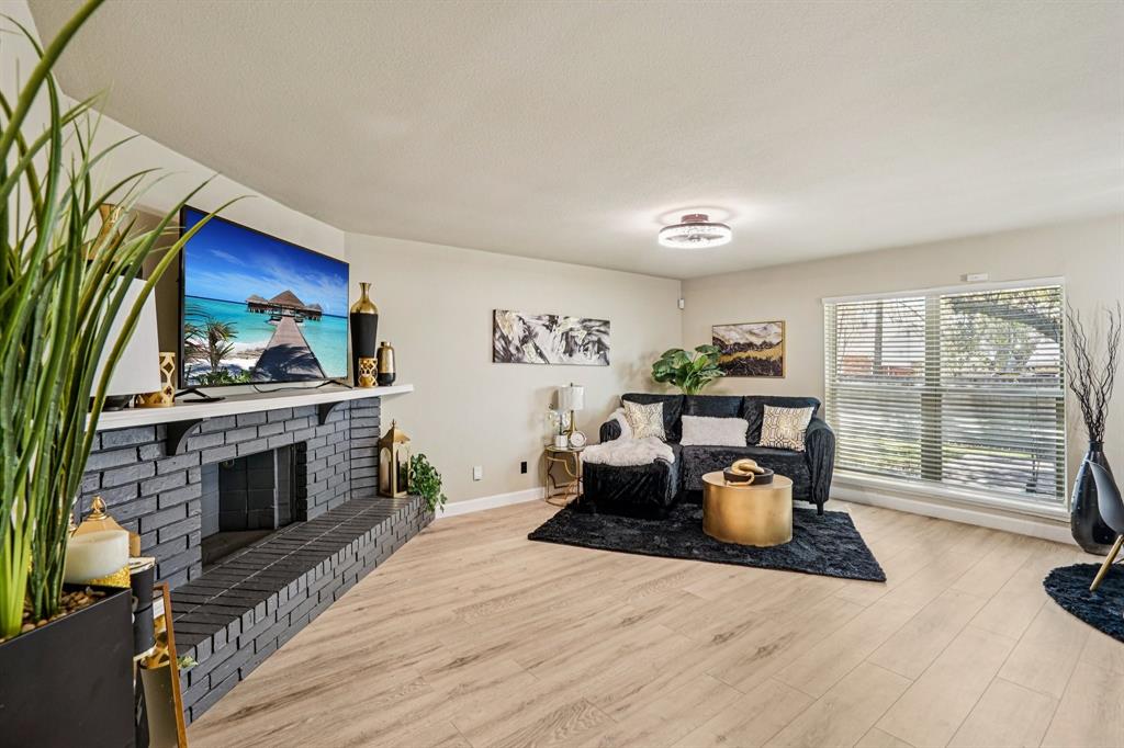 622 Roaming Rd Drive Allen, TX 75002 - Photo 3 of 28