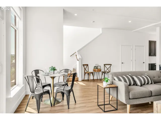 $549,900 | 1970 Amazon Parkway, Eugene, OR 97405