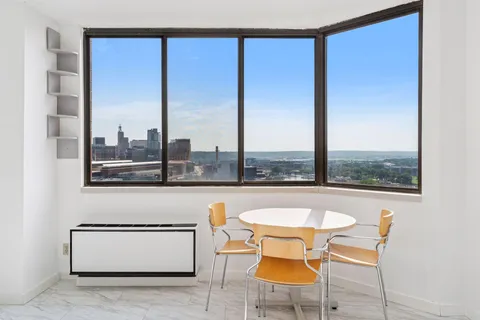 $225,000 | 360 Sherman Street, Unit 1607, St. Paul, MN 55102