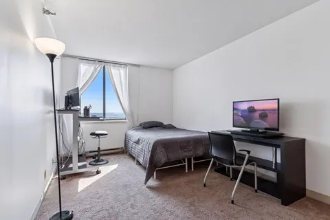 $225,000 | 360 Sherman Street, Unit 1607, St. Paul, MN 55102